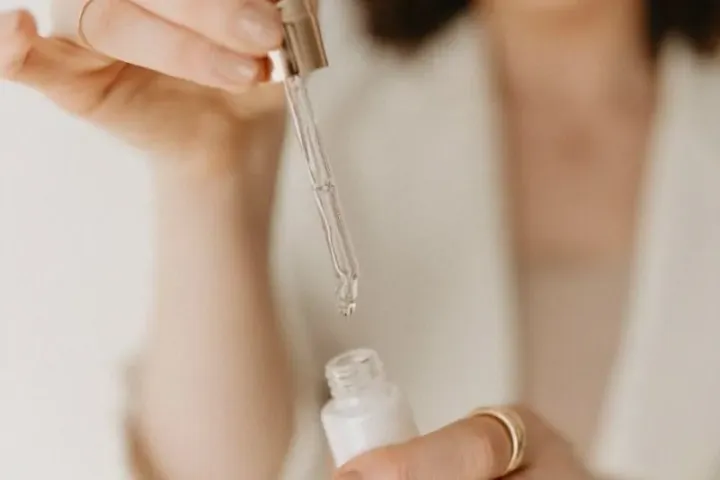 30 mensagens de WhatsApp prontas para a sua clínica de estética