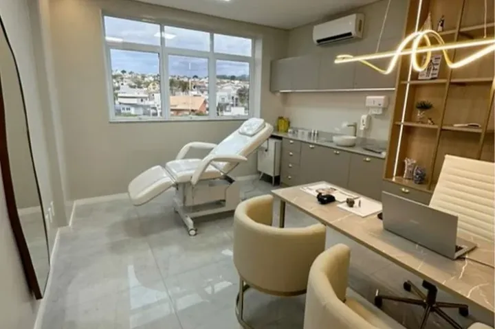 Marketing para clínica de estética de alto padrão: atrair a paciente certa sem promoção